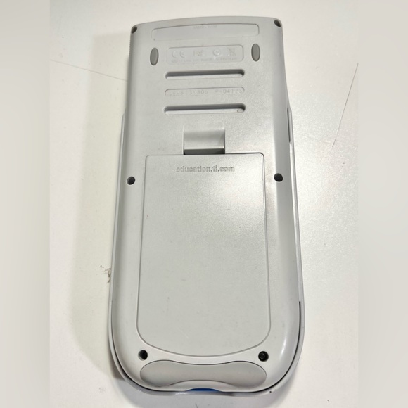 TI-84 Plus Silver Edition Calculator from Texas Instruments Used - Picture 7 of 7